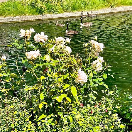 Amazing Location - City Of London- 2 Bedroom Stunning Canal View House With Private Garden,Parking & Balcony Londres Exterior foto