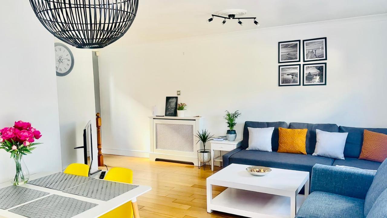 Amazing Location - City Of London- 2 Bedroom Stunning Canal View House With Private Garden,Parking & Balcony Londres Exterior foto
