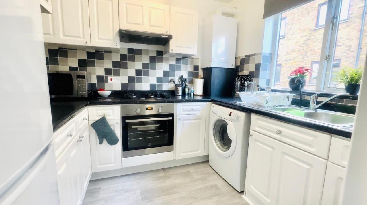 Amazing Location - City Of London- 2 Bedroom Stunning Canal View House With Private Garden,Parking & Balcony Londres Exterior foto