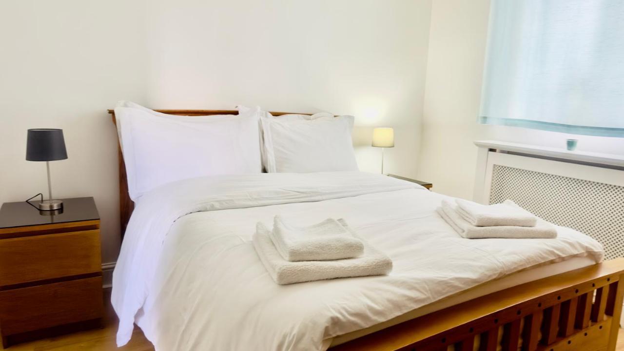 Amazing Location - City Of London- 2 Bedroom Stunning Canal View House With Private Garden,Parking & Balcony Londres Exterior foto