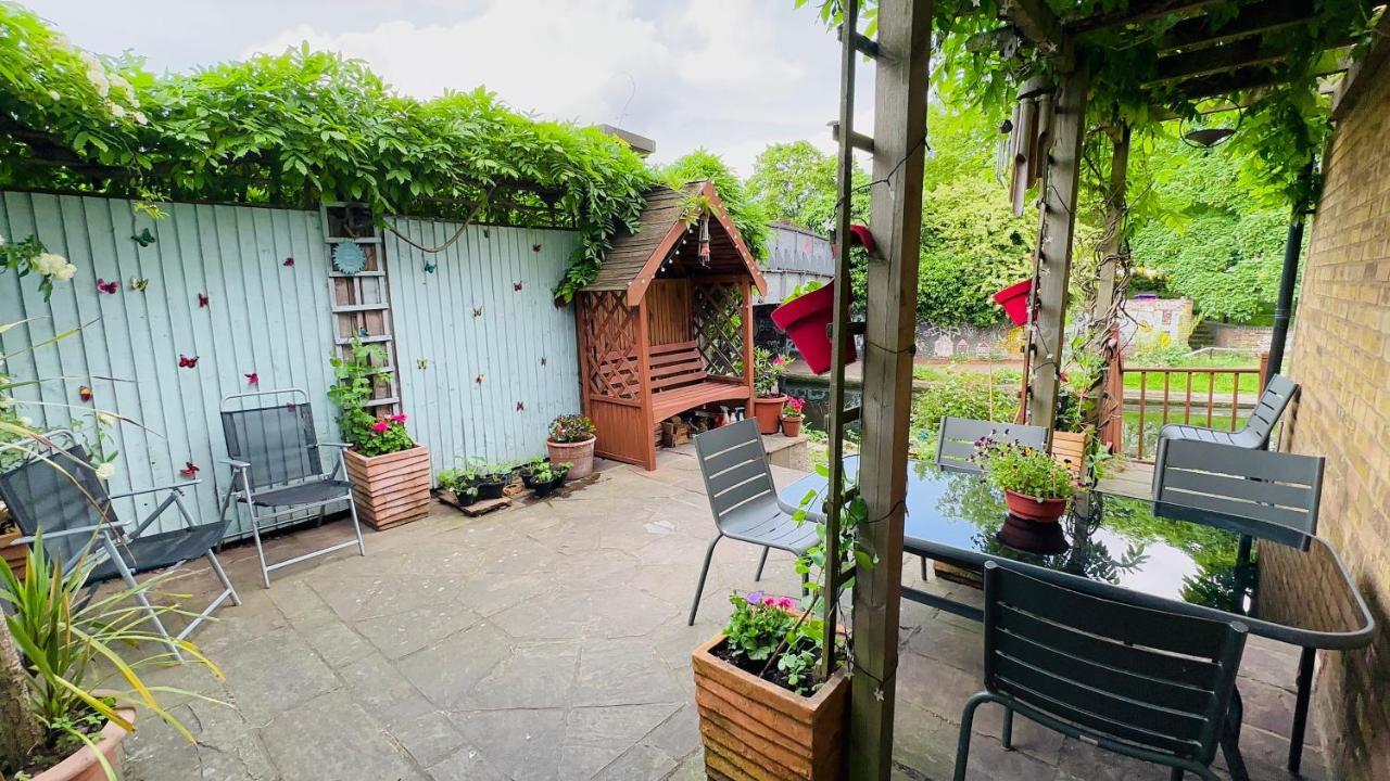 Amazing Location - City Of London- 2 Bedroom Stunning Canal View House With Private Garden,Parking & Balcony Londres Exterior foto